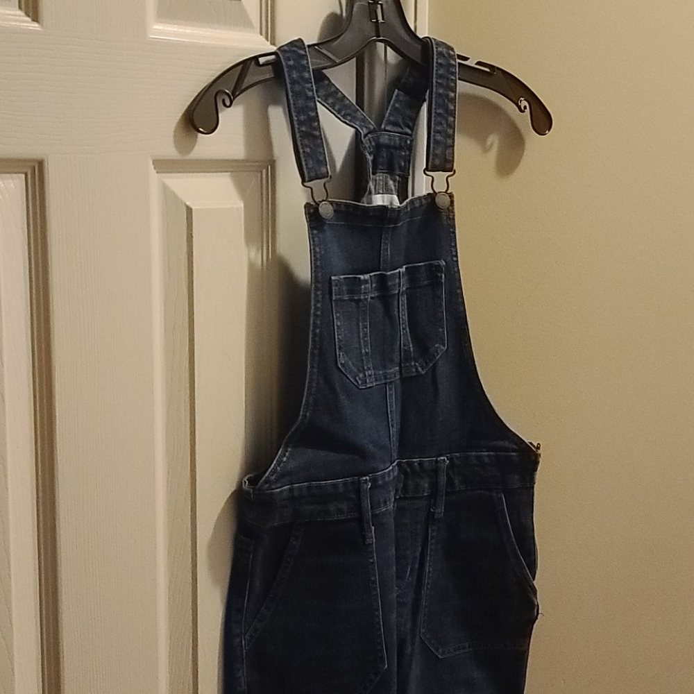 Bibs